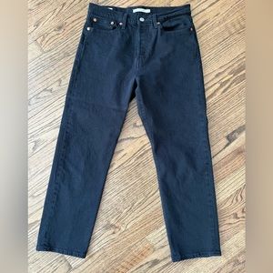 Levi’s Premium Wedgie Straight size 28